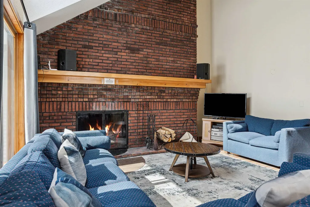 91 East Glade Road Killington VT 05751