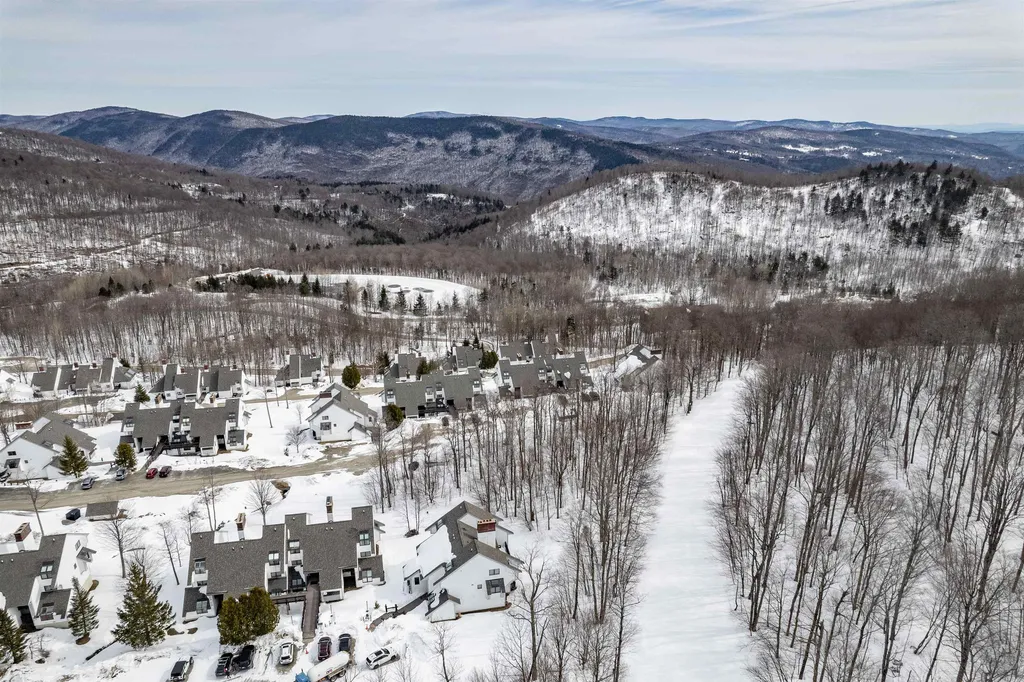 91 East Glade Road Killington VT 05751