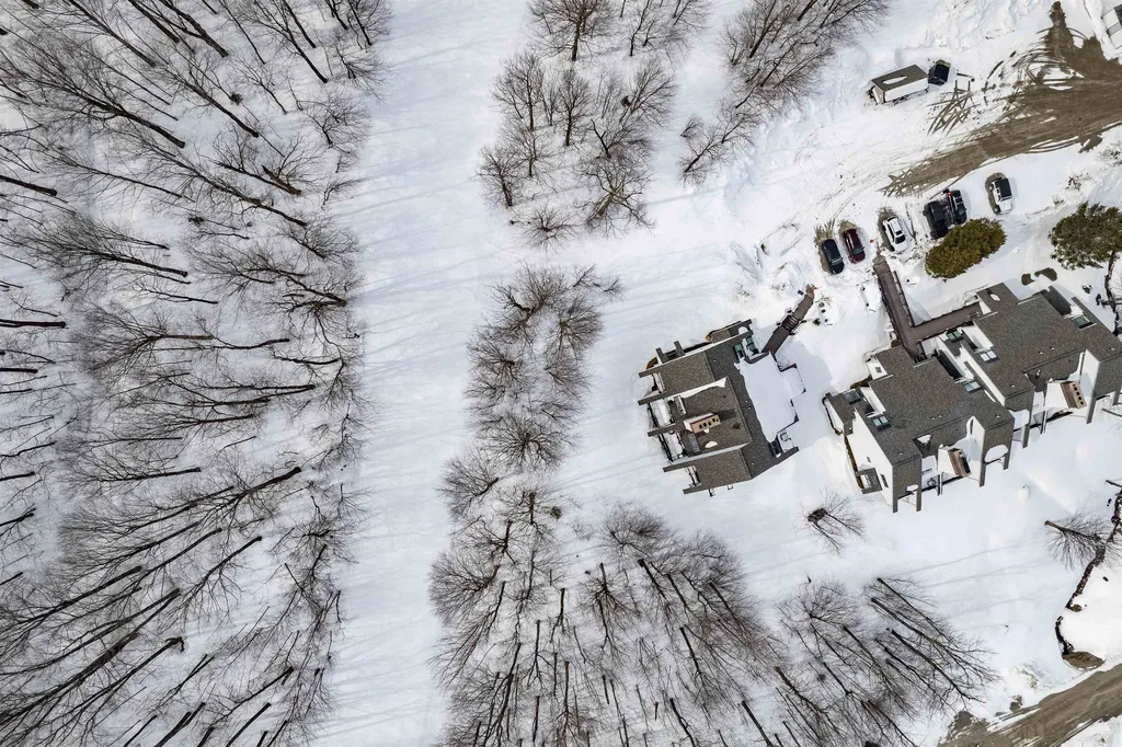 91 East Glade Road Killington VT 05751