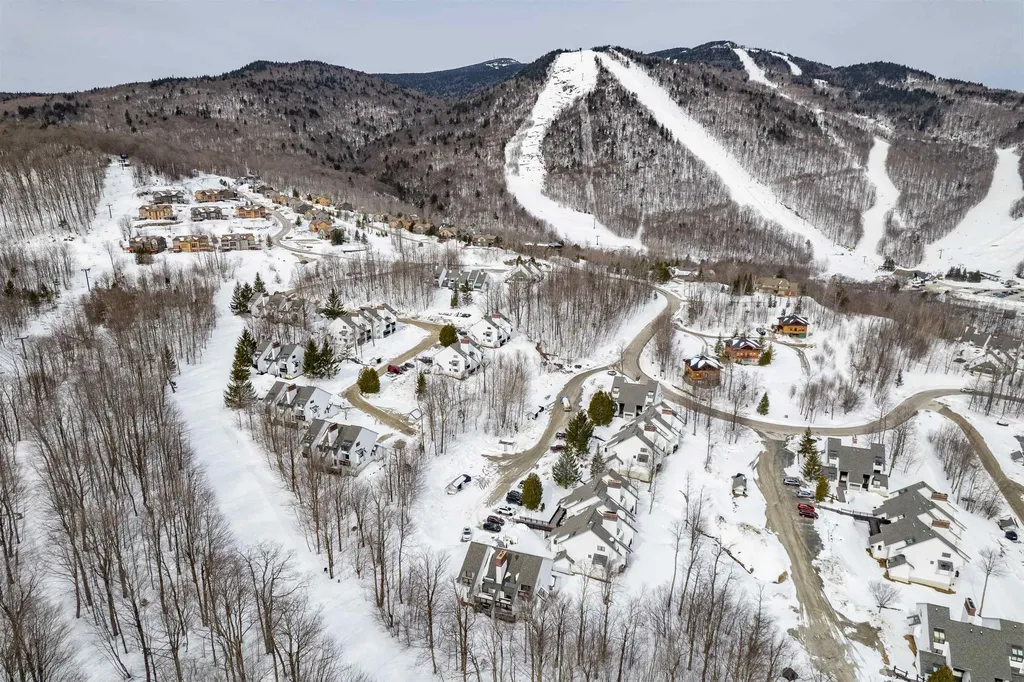 91 East Glade Road Killington VT 05751