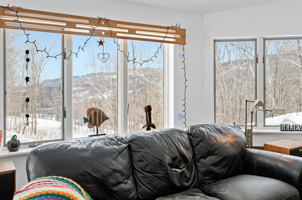 16 Dimetro Road Warren VT 05674