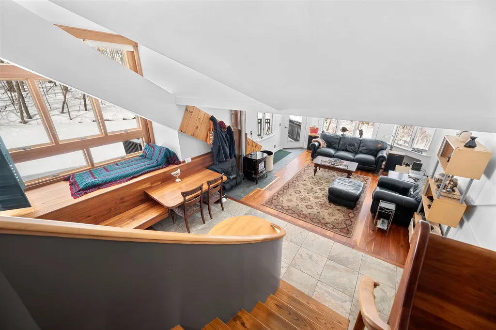 16 Dimetro Road Warren VT 05674