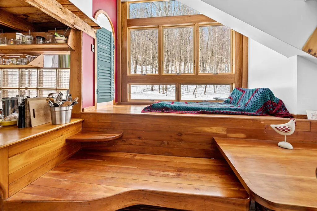 16 Dimetro Road Warren VT 05674