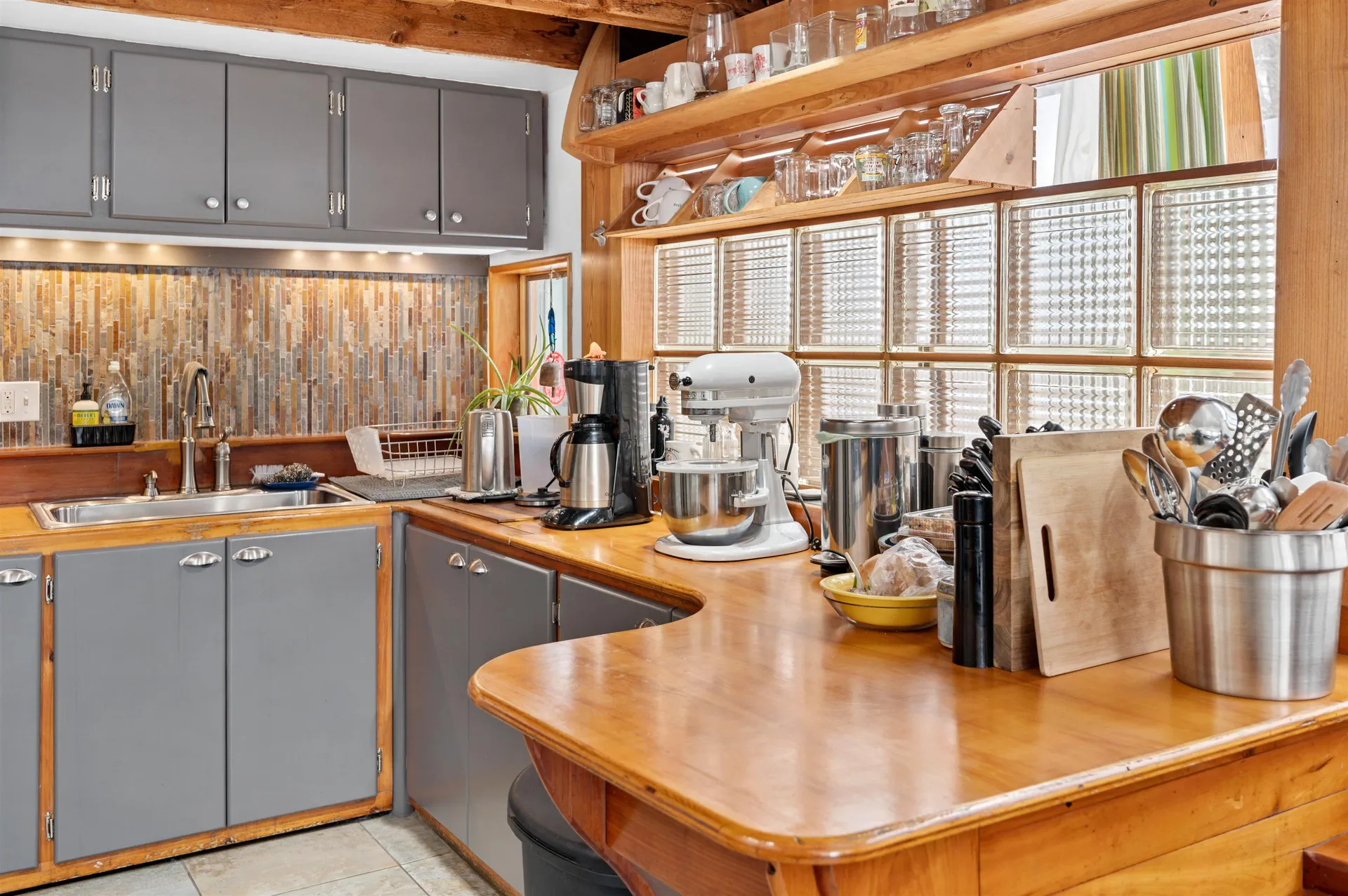 16 Dimetro Road Warren VT 05674