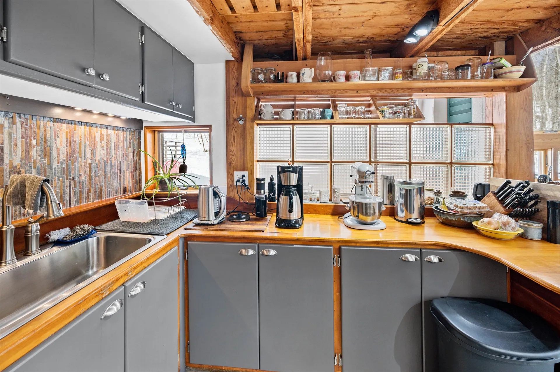 16 Dimetro Road Warren VT 05674