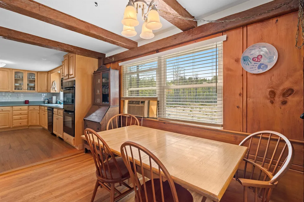 416 Weirs Road Gilford NH 03249