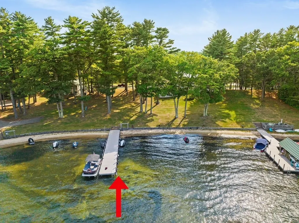 416 Weirs Road Gilford NH 03249