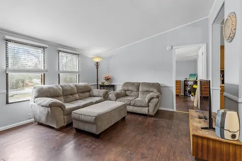 56 Squire Ridge Road Hampstead NH 03841