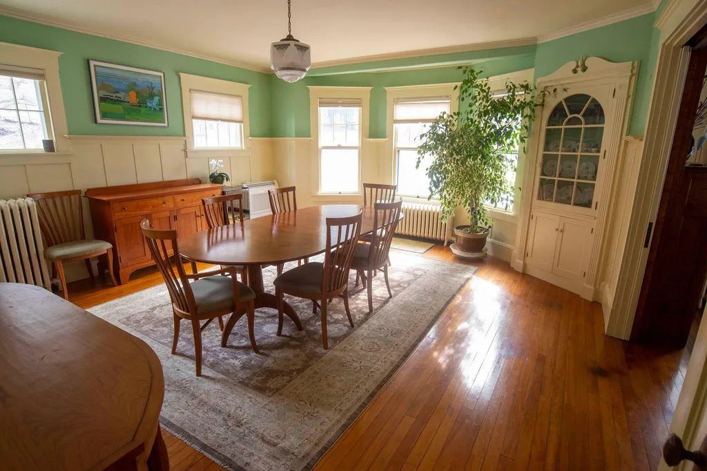 7 Clarendon Avenue Montpelier VT 05602