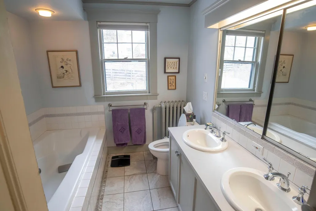 7 Clarendon Avenue Montpelier VT 05602