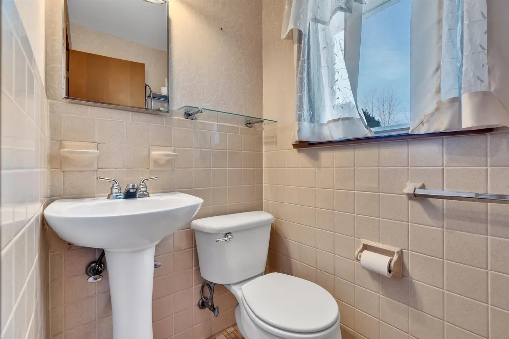 20 Sligo Road Rollinsford NH 03869