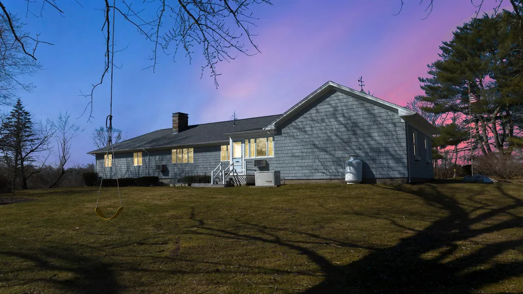 20 Sligo Road Rollinsford NH 03869