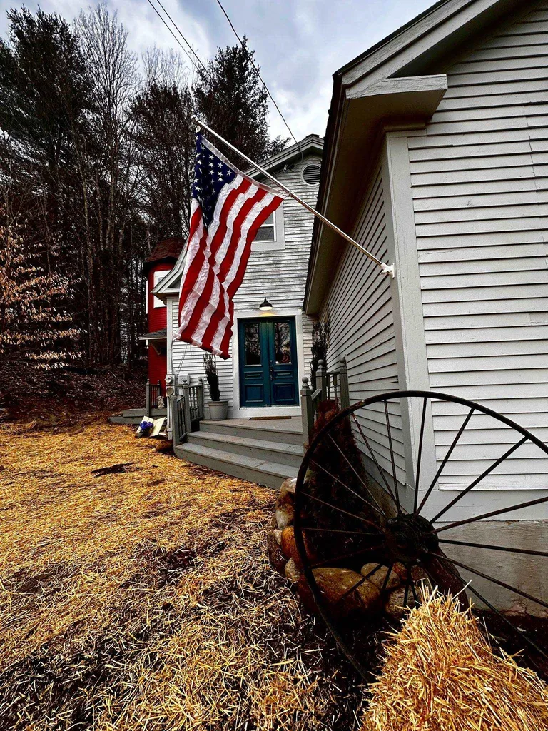 458 Vt Route 30 Newfane VT 05345
