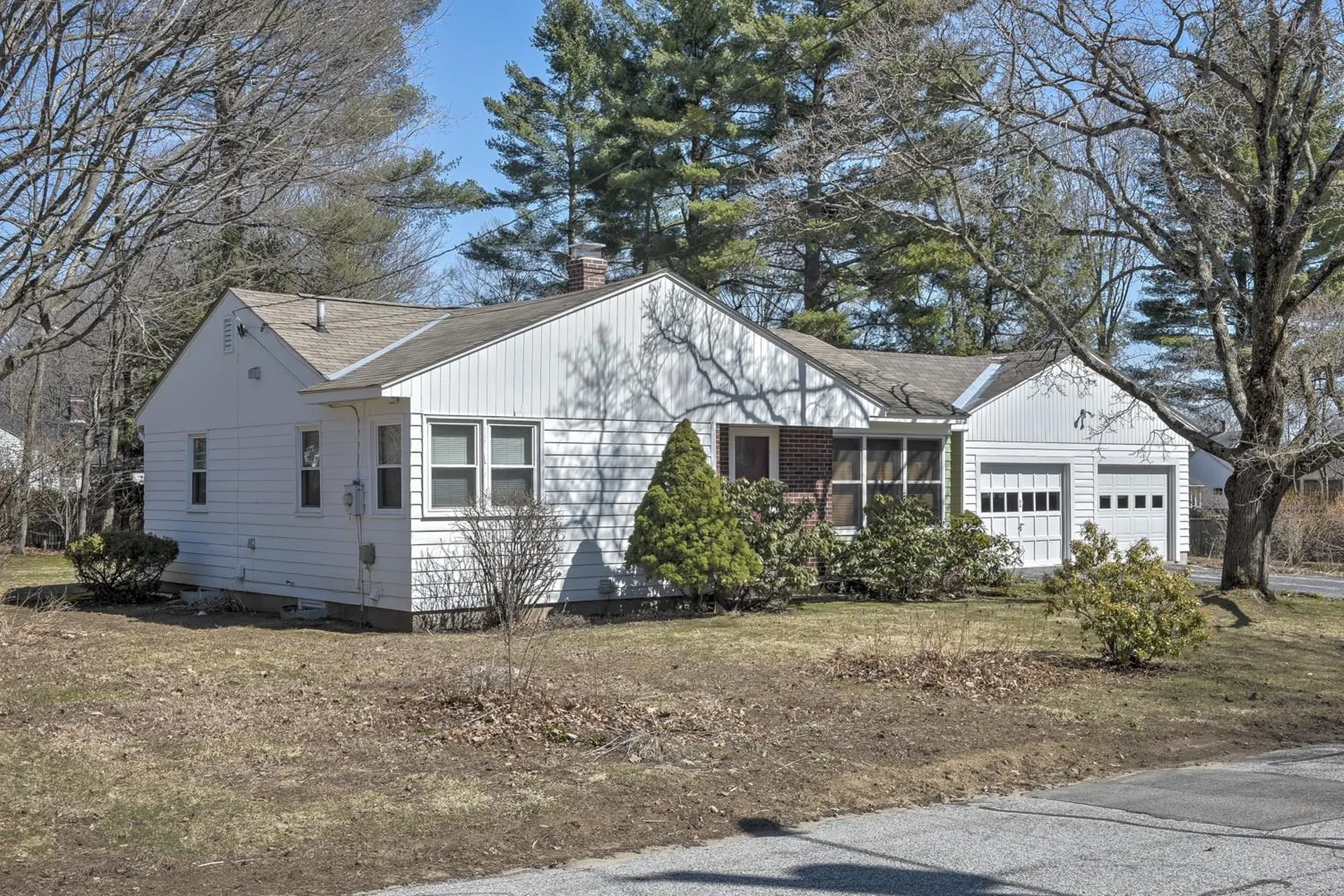 27 Hanover Street Keene NH 03431