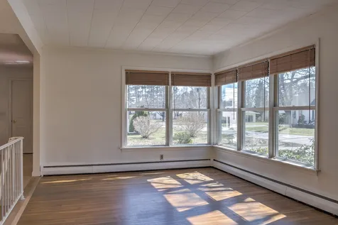 27 Hanover Street Keene NH 03431