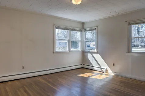 27 Hanover Street Keene NH 03431