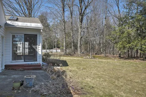 27 Hanover Street Keene NH 03431