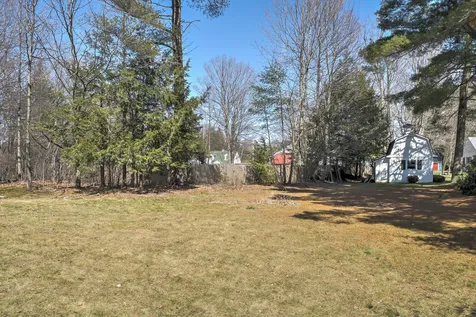 27 Hanover Street Keene NH 03431
