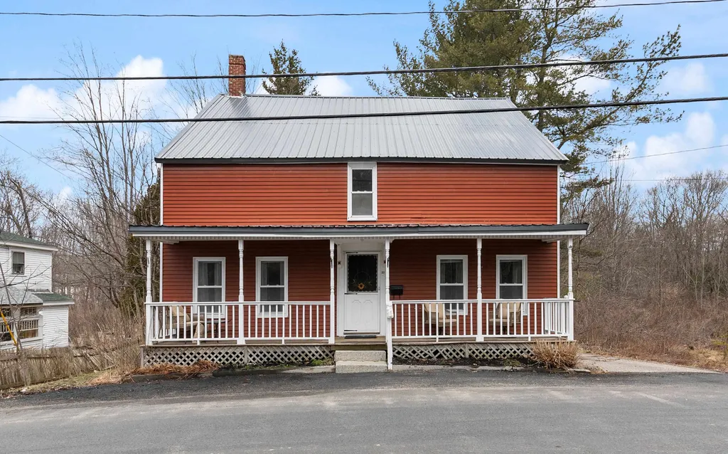 37 Bay Road Newmarket NH 03857