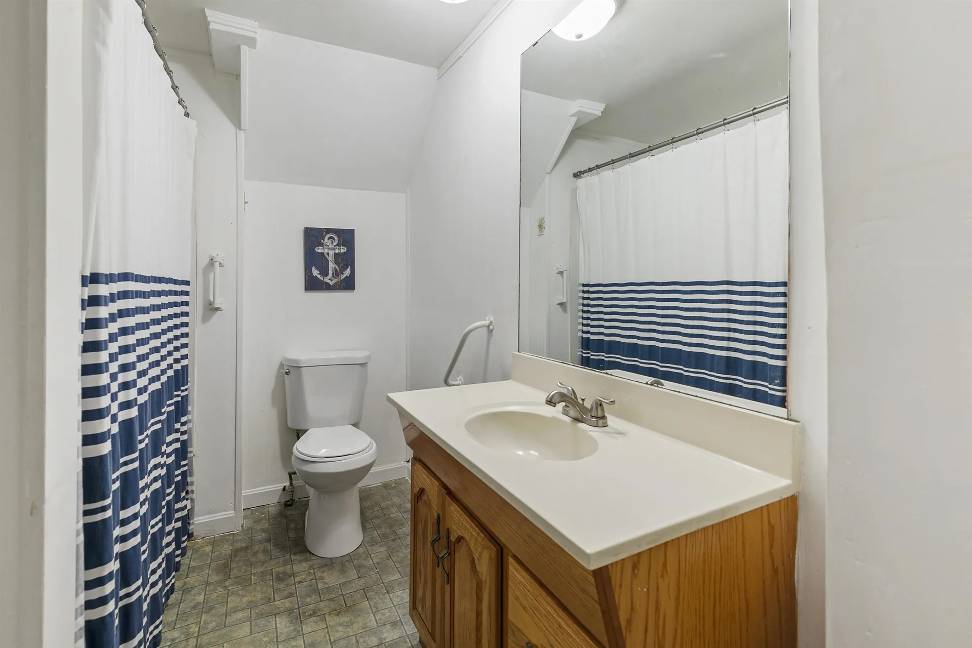 37 Bay Road Newmarket NH 03857