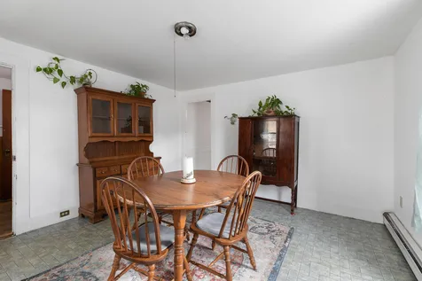 37 Bay Road Newmarket NH 03857
