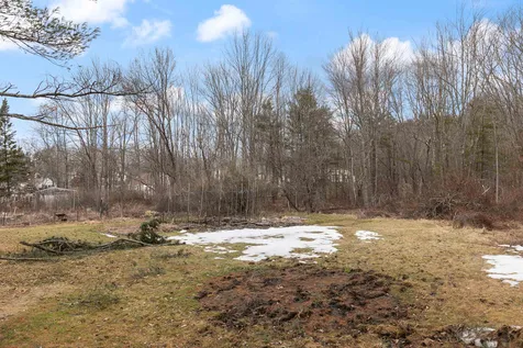 37 Bay Road Newmarket NH 03857