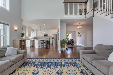 6 Goldenrod Lane Concord NH 03301