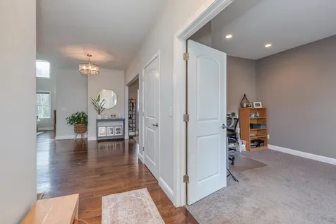 6 Goldenrod Lane Concord NH 03301