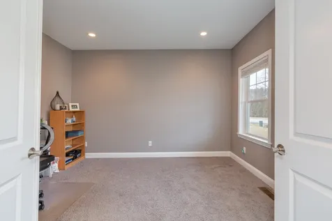 6 Goldenrod Lane Concord NH 03301