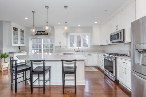 6 Goldenrod Lane Concord NH 03301