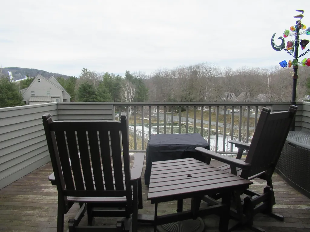 31 Catamount Road Hartford VT 05059