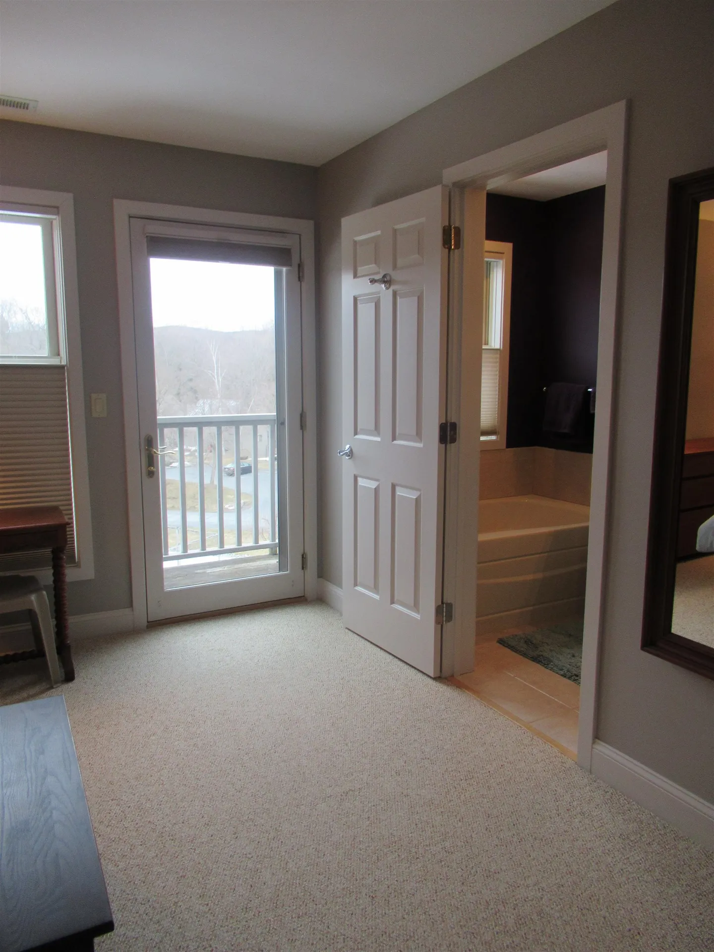 31 Catamount Road Hartford VT 05059