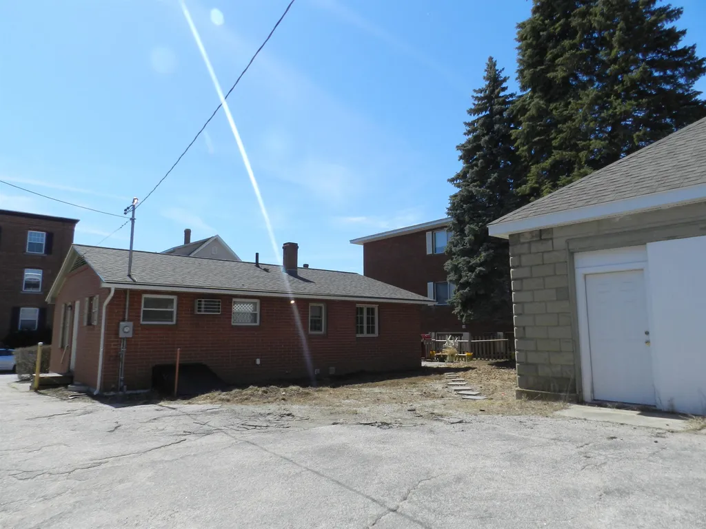 46 Myrtle Street Manchester NH 03104