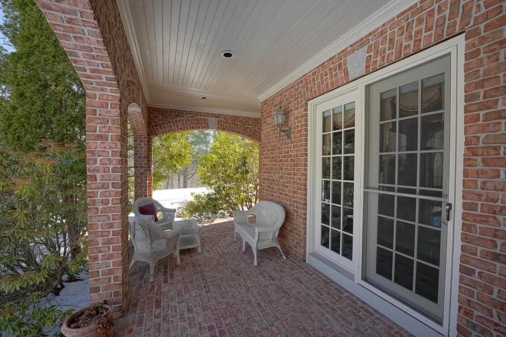 475 New Boston Road Bedford NH 03110
