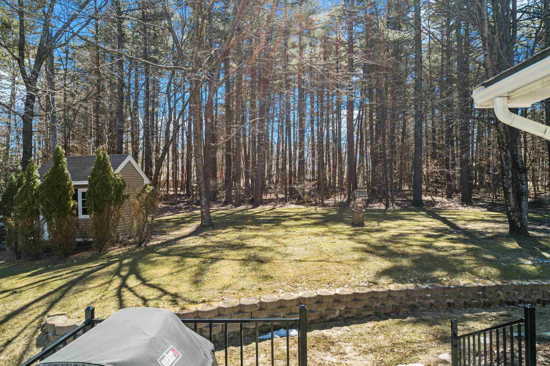 18 Crestwood Road Windham NH 03087