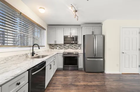10 Dillon Way Laconia NH 03246