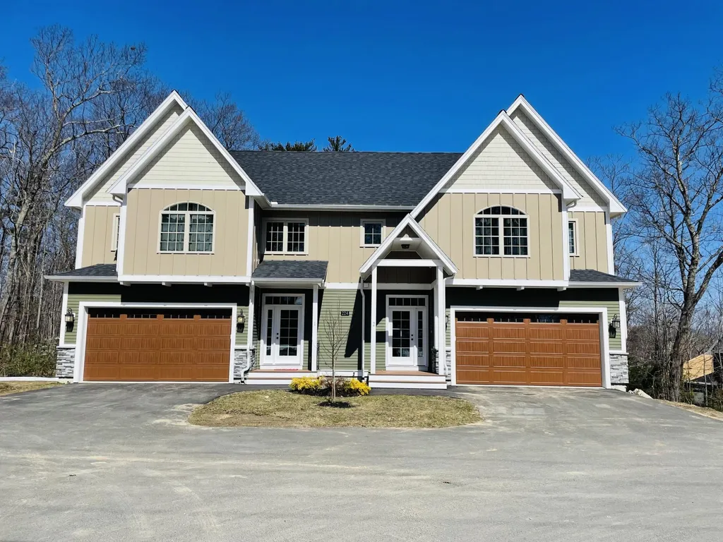226 Endicott East Street Laconia NH 03246-1972