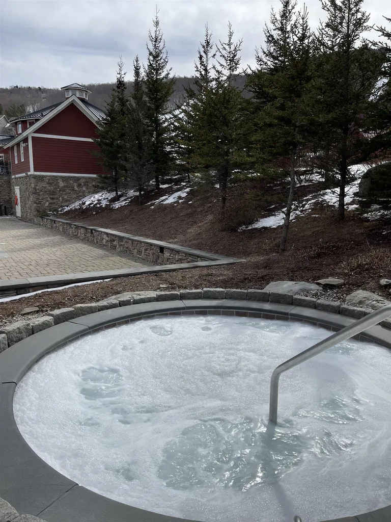 102 Forest Drive Warren VT 05674