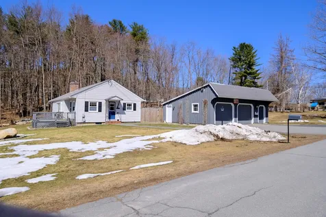 64 Highland Court Chester VT 05143