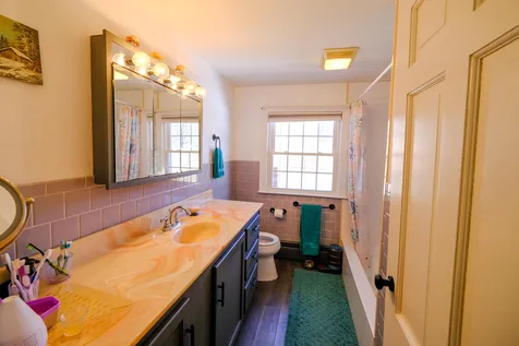 64 Highland Court Chester VT 05143