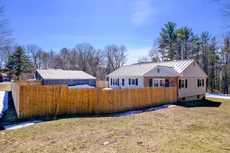 64 Highland Court Chester VT 05143