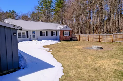 64 Highland Court Chester VT 05143