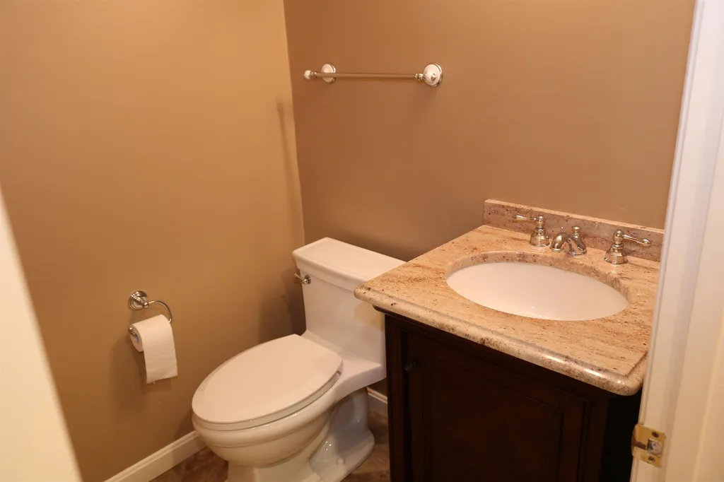 99 Heather Drive Hartford VT 05001