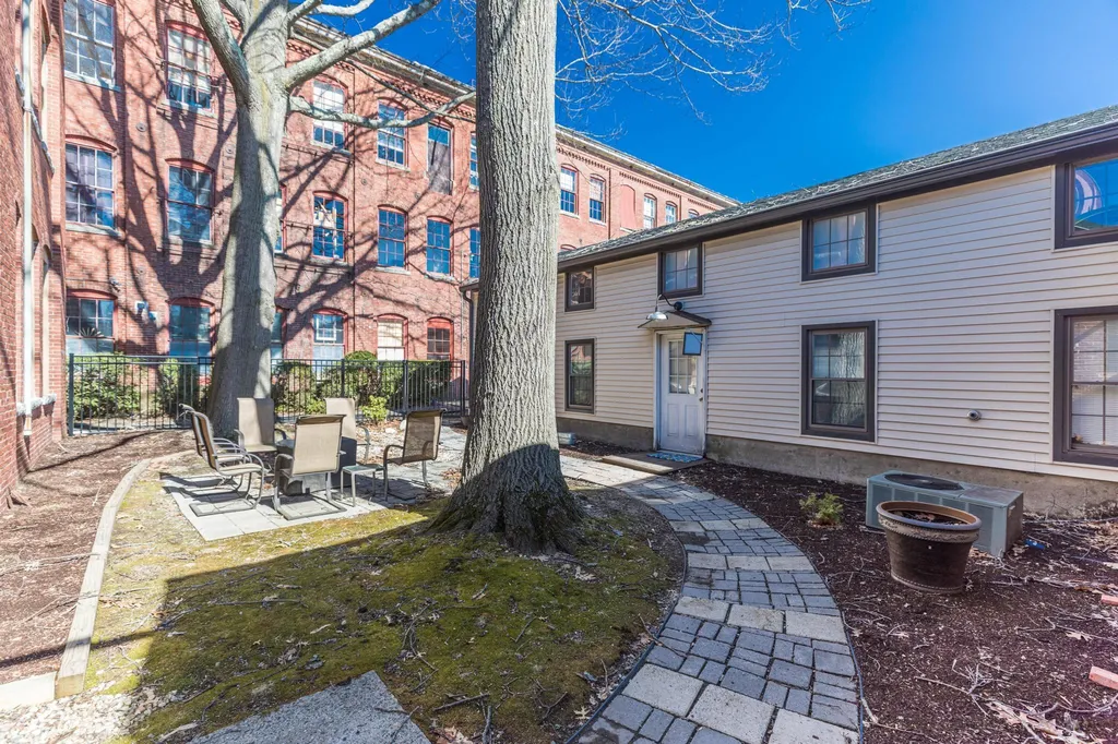871 Islington Street Portsmouth NH 03801