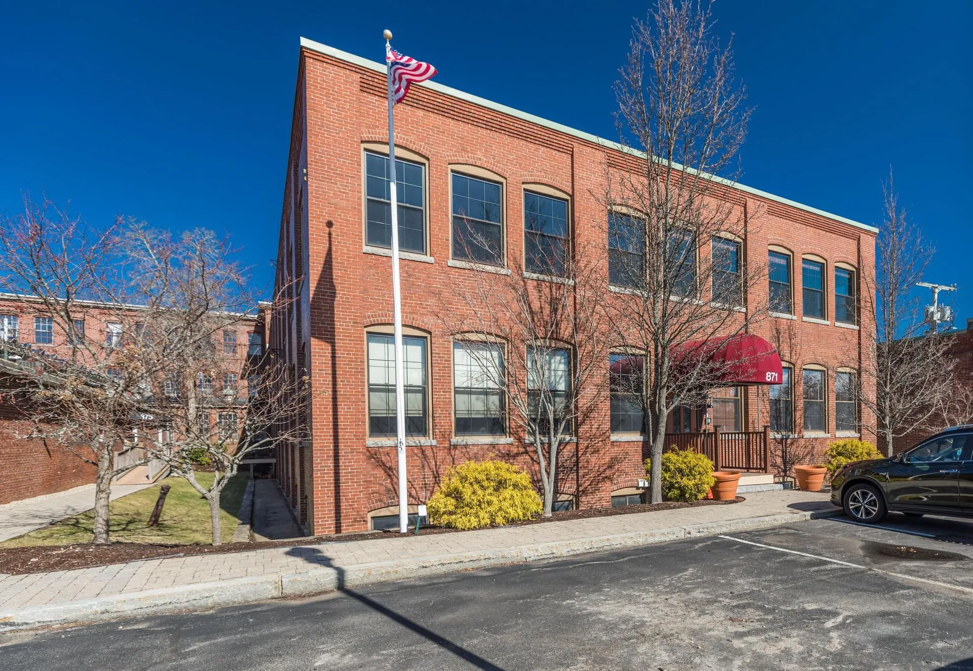 871 Islington Street Portsmouth NH 03801