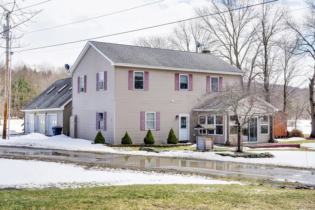 527 Cummings Road Barre Town VT 05641