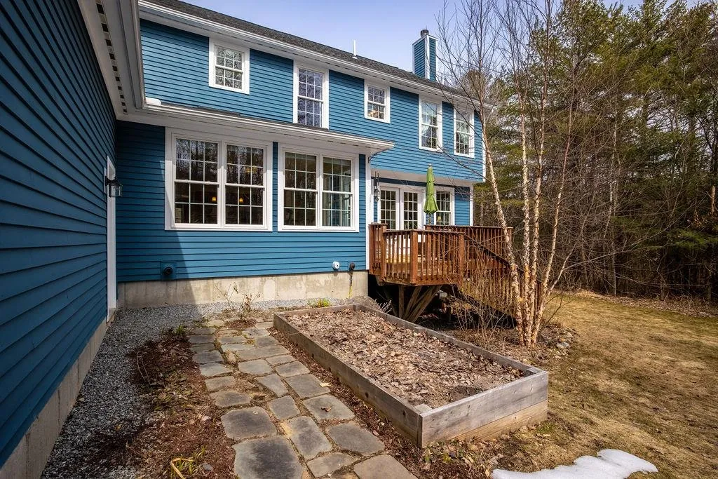 18 Shenandoah Drive Concord NH 03301