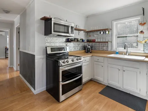 60 Red Cedar Lane Shelburne VT 05482