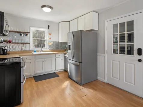 60 Red Cedar Lane Shelburne VT 05482