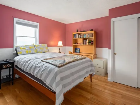 60 Red Cedar Lane Shelburne VT 05482